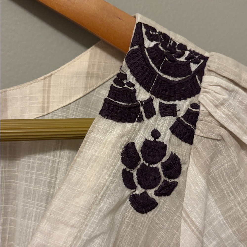 Anthropologie Lithe top - Picture 4 of 5